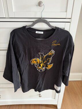 Iowa Hawkeyes ‘47 Brand Cropped Tee Medium Black Oversized Boxy Graphic Shirt